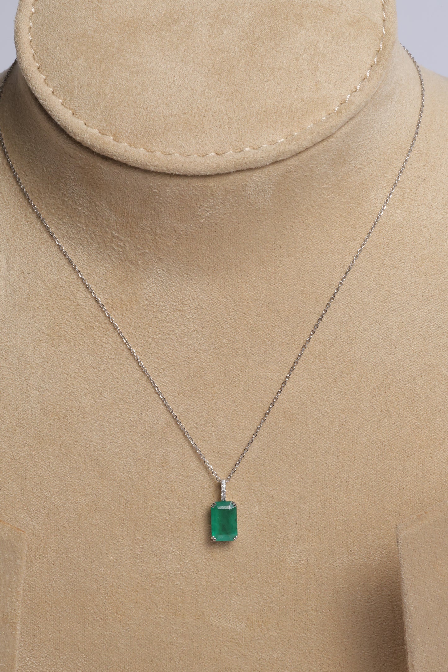 Emerald Muse Necklace