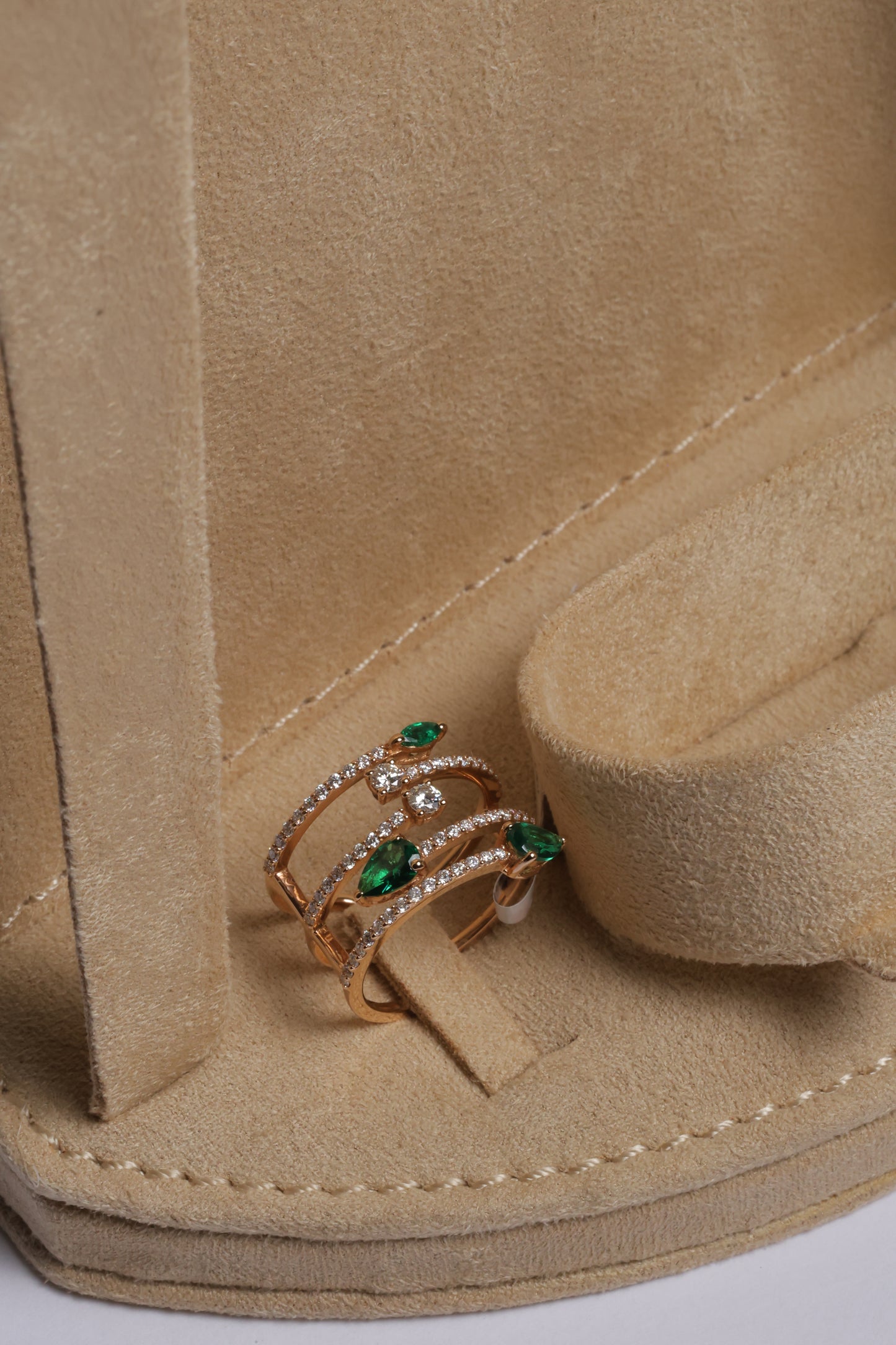 Green Leaves Ring